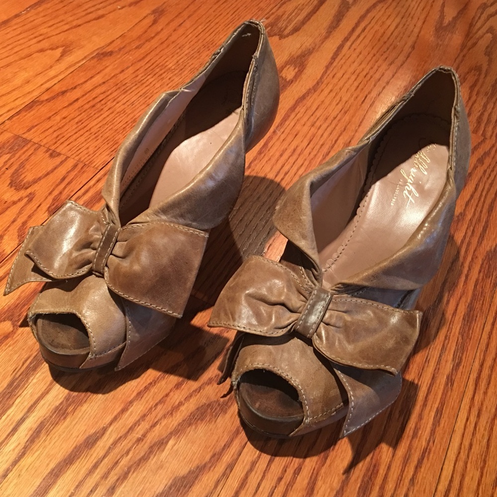 Anthropologie Bow Heels